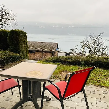 Beautiful Lake View In Niederried Appartamento
